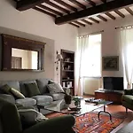 Casa Capanni Fila コルトーナ